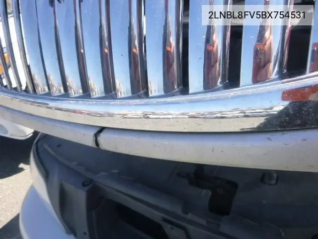 2011 Lincoln Town Car Signature Long Wheelbase VIN: 2LNBL8FV5BX754531 Lot: 42635165