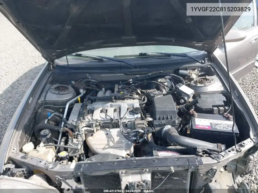 2001 Mazda 626 Es/Lx VIN: 1YVGF22C815203829 Lot: 42127883