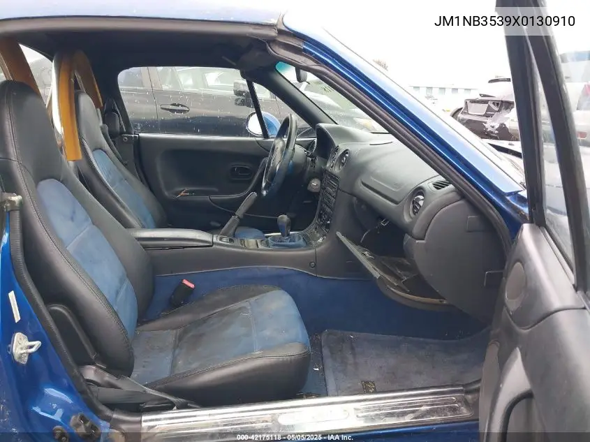1999 Mazda Mx-5 Miata Leather Pkg/Popular Equipment Pkg/Sports Pkg/Touring Pkg VIN: JM1NB3539X0130910 Lot: 42175118