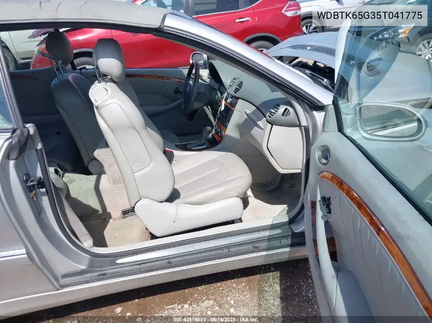 2005 Mercedes-Benz Clk 320 VIN: WDBTK65G35T041775 Lot: 42516683