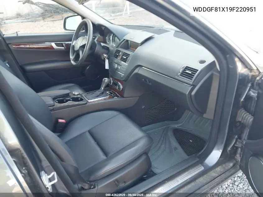 2009 Mercedes-Benz C 300 Luxury 4Matic/Sport 4Matic VIN: WDDGF81X19F220951 Lot: 42622929