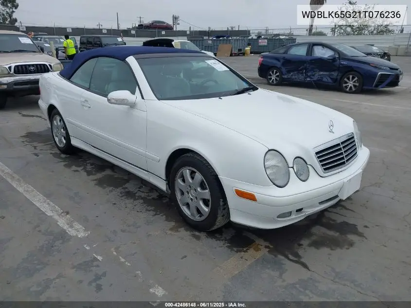 2001 Mercedes-Benz Clk 320 VIN: WDBLK65G21T076236 Lot: 42486148