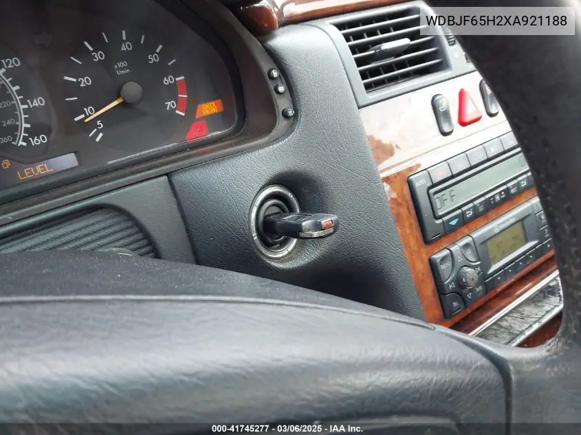 1999 Mercedes-Benz E 320 VIN: WDBJF65H2XA921188 Lot: 41745277