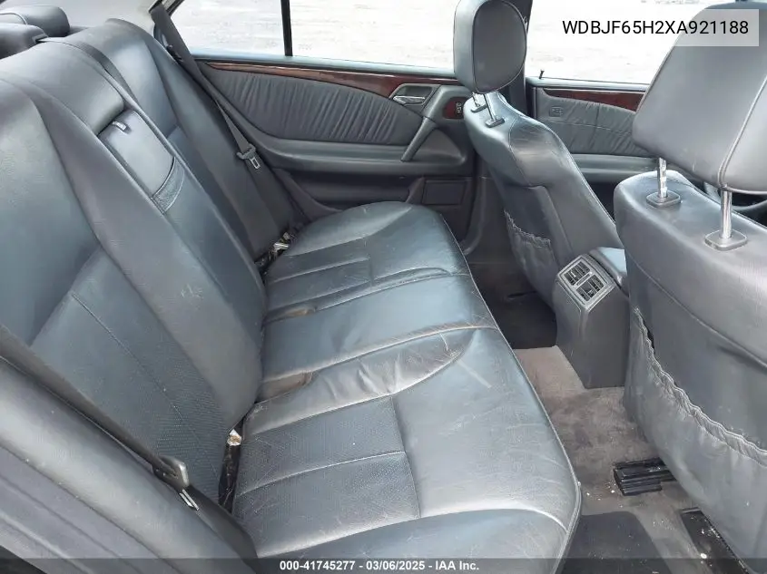 1999 Mercedes-Benz E 320 VIN: WDBJF65H2XA921188 Lot: 41745277