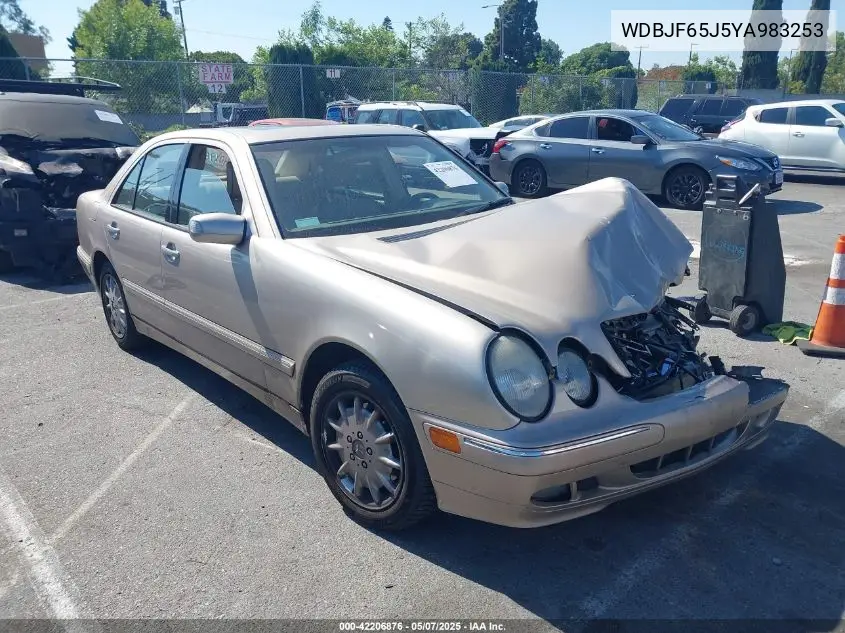 2000 Mercedes-Benz E 320 VIN: WDBJF65J5YA983253 Lot: 42206876