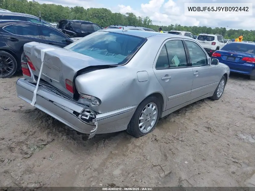 2000 Mercedes-Benz E 320 VIN: WDBJF65J9YB092442 Lot: 42403210