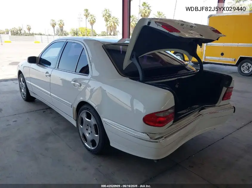 2000 Mercedes-Benz E 320 4M VIN: WDBJF82J5YX029440 Lot: 42520909