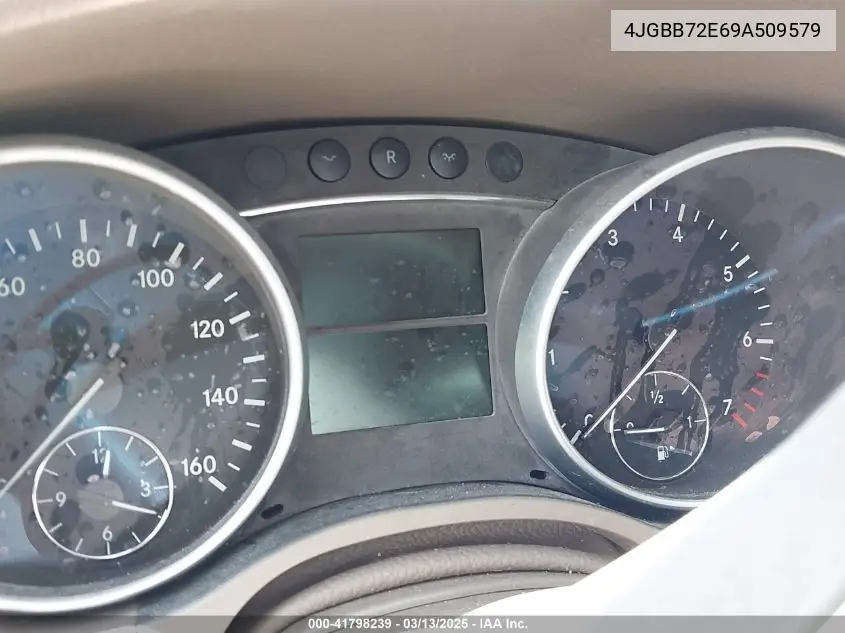 2009 Mercedes-Benz Ml 550 4Matic VIN: 4JGBB72E69A509579 Lot: 41798239