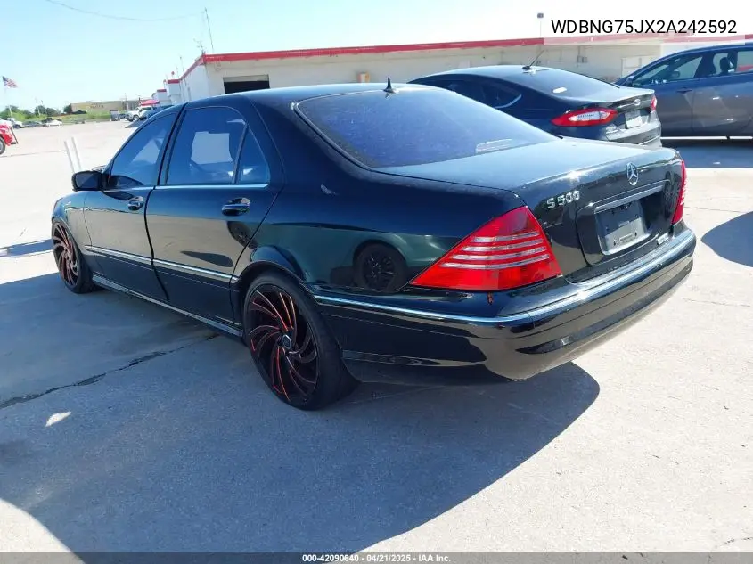 2002 Mercedes-Benz S 500 VIN: WDBNG75JX2A242592 Lot: 42090640