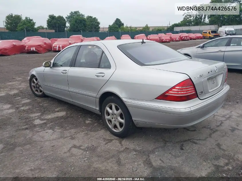 2004 Mercedes-Benz S-Class 4.3L VIN: WDBNG83J74A426576 Lot: 42502040