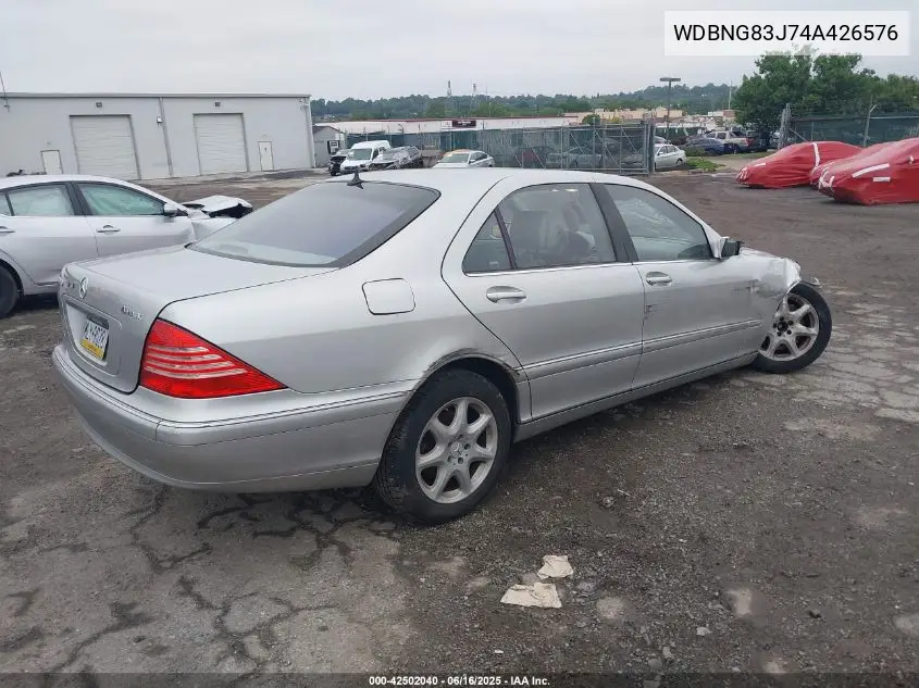 2004 Mercedes-Benz S-Class 4.3L VIN: WDBNG83J74A426576 Lot: 42502040
