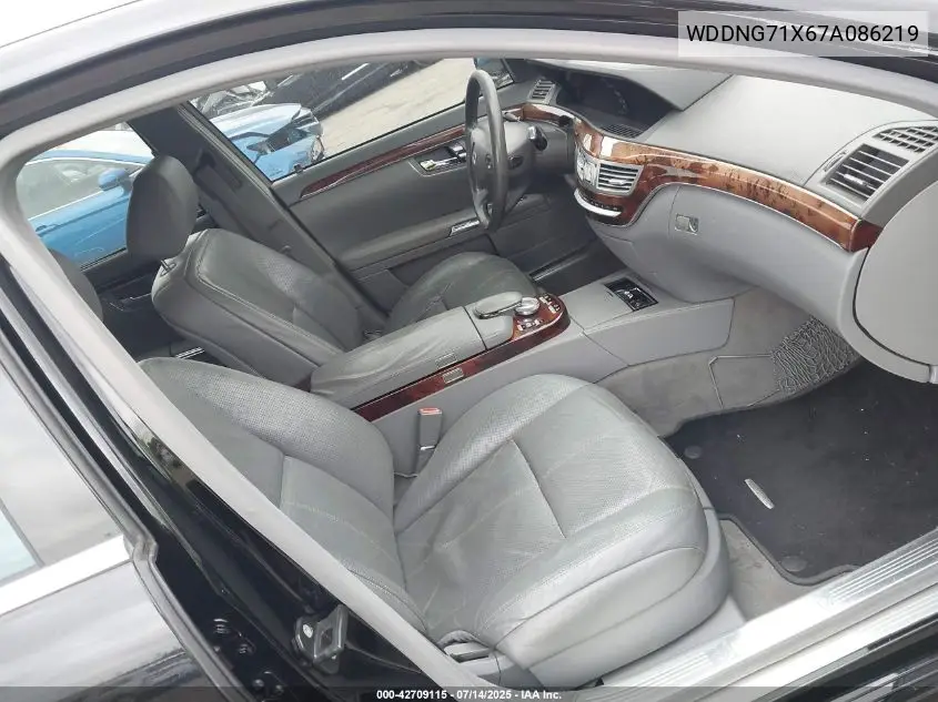 2007 Mercedes-Benz S 550 VIN: WDDNG71X67A086219 Lot: 42709115