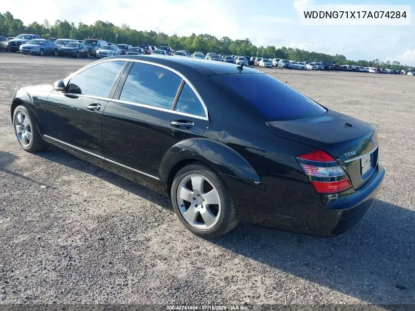 2007 Mercedes-Benz S 550 VIN: WDDNG71X17A074284 Lot: 42741404