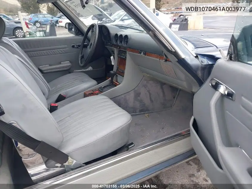 1984 Mercedes-Benz Sl 500 VIN: WDB1070461A003977 Lot: 41703155
