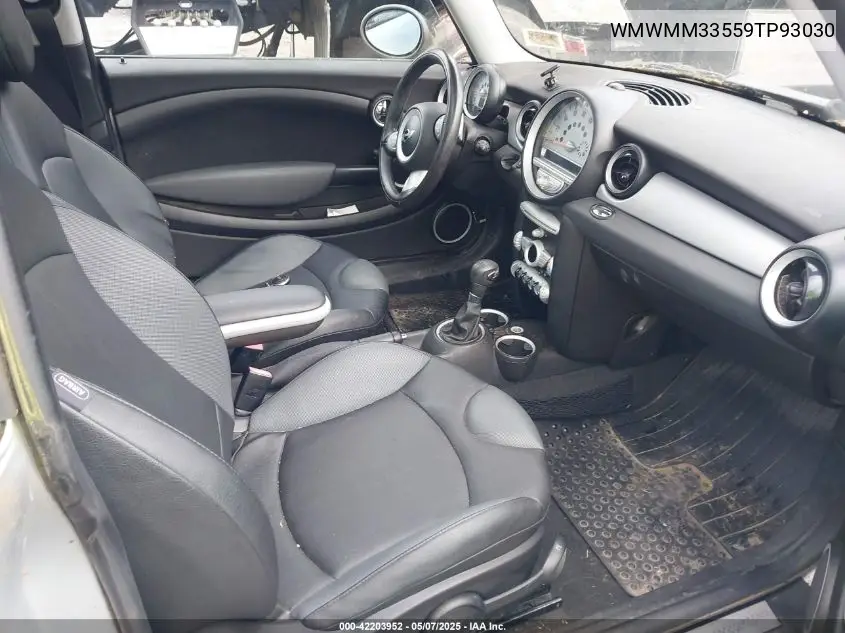 2009 Mini Cooper S Clubman VIN: WMWMM33559TP93030 Lot: 42203952