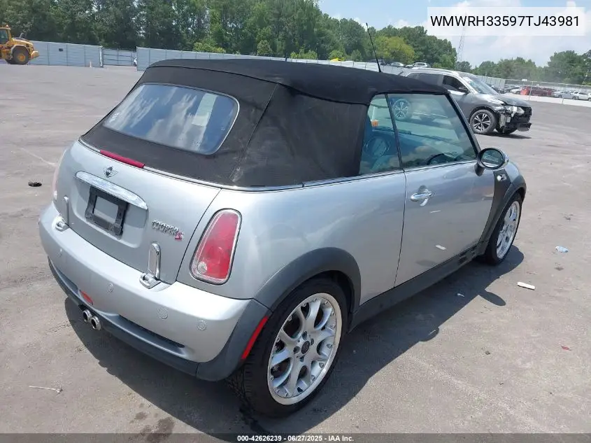 2007 Mini Cooper S VIN: WMWRH33597TJ43981 Lot: 42626239