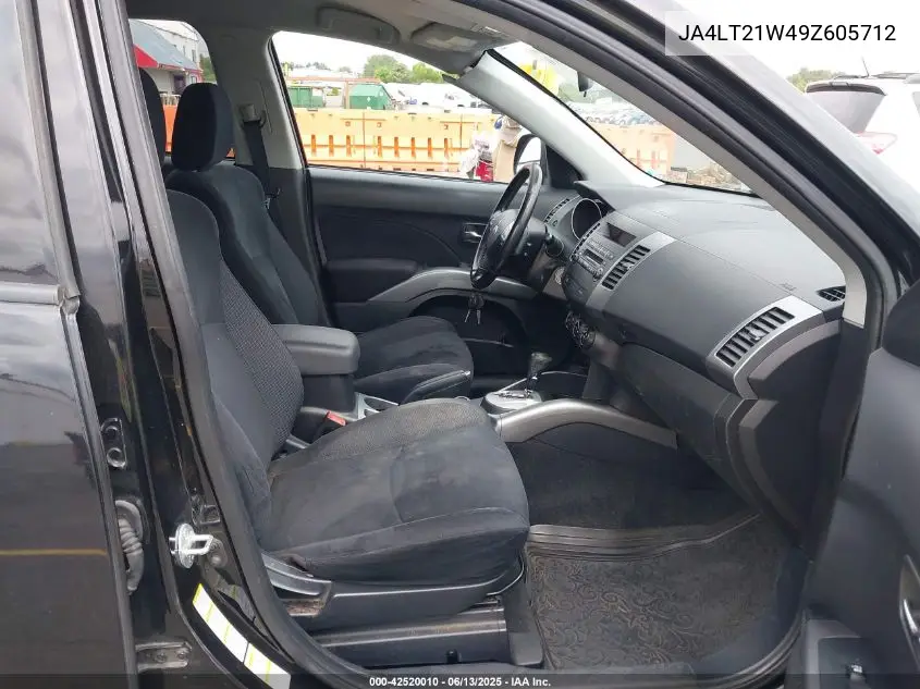 2009 Mitsubishi Outlander Es VIN: JA4LT21W49Z605712 Lot: 42520010