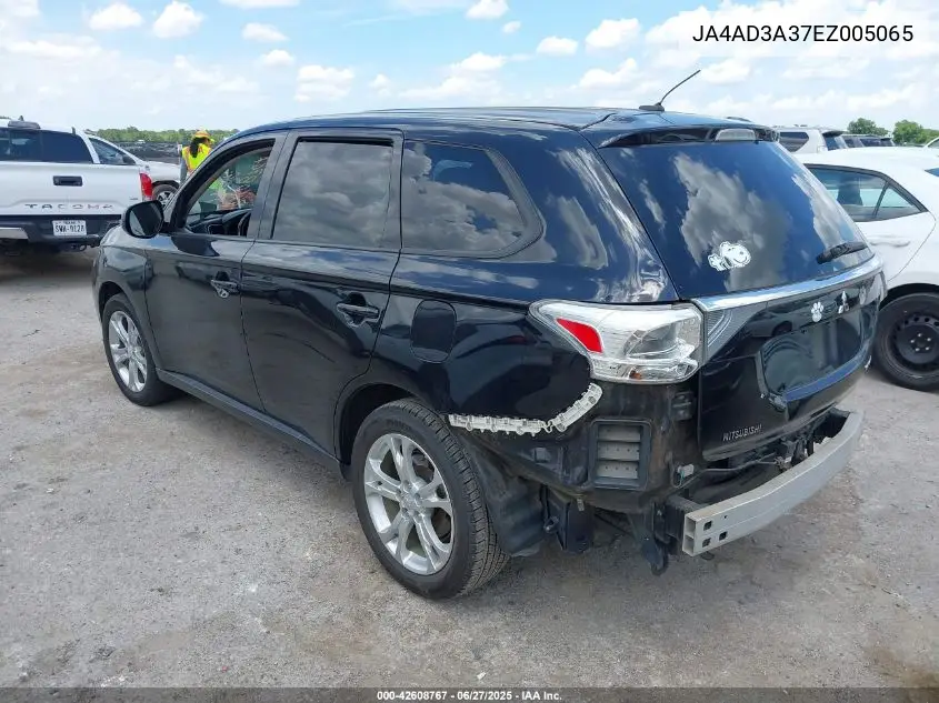 2014 Mitsubishi Outlander Se VIN: JA4AD3A37EZ005065 Lot: 42608767