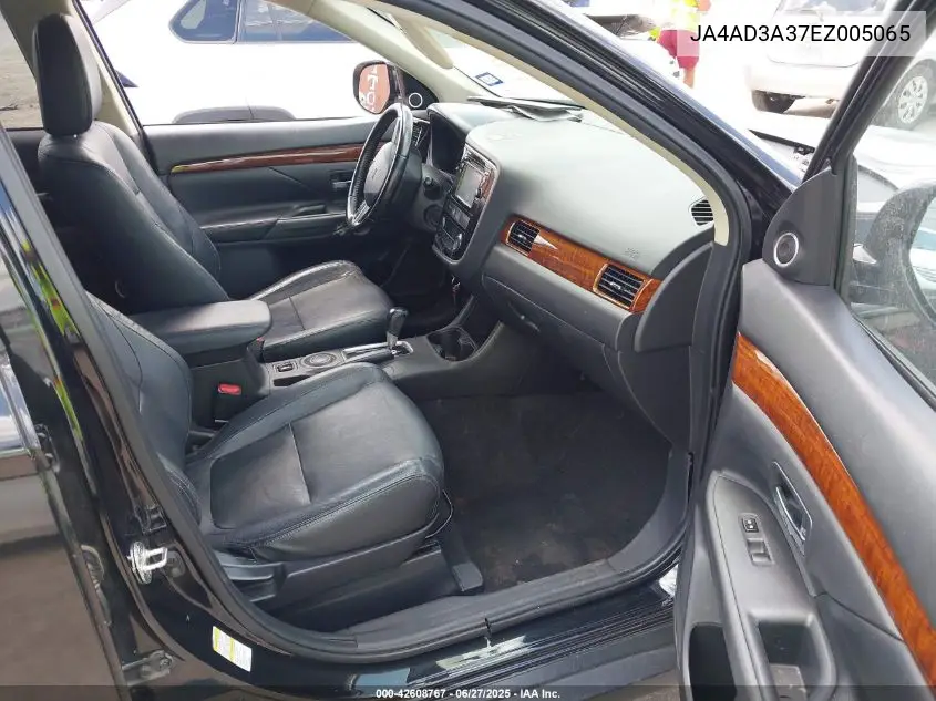 2014 Mitsubishi Outlander Se VIN: JA4AD3A37EZ005065 Lot: 42608767