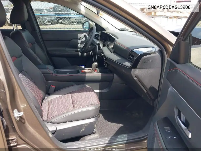 2025 Nissan Kicks Sr Intelligent Awd VIN: 3N8AP6DBXSL390811 Lot: 42618325