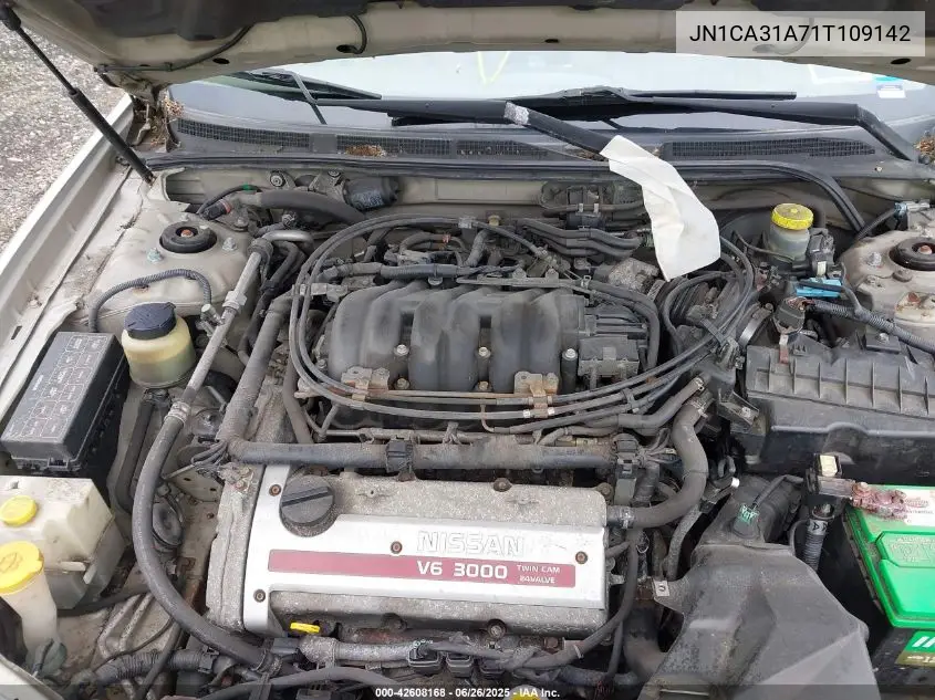 2001 Nissan Maxima Gle VIN: JN1CA31A71T109142 Lot: 42608168