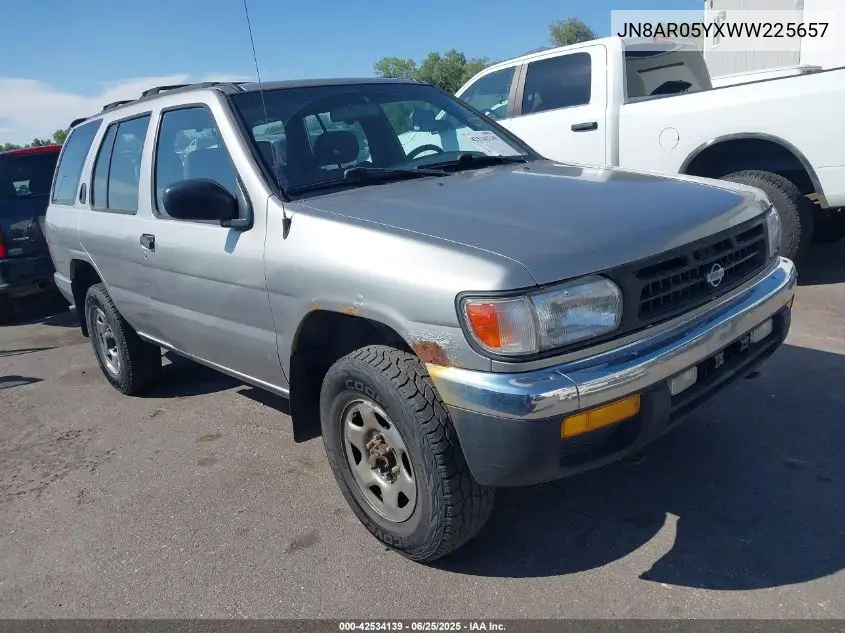 1998 Nissan Pathfinder Le/Se/Xe VIN: JN8AR05YXWW225657 Lot: 42534139