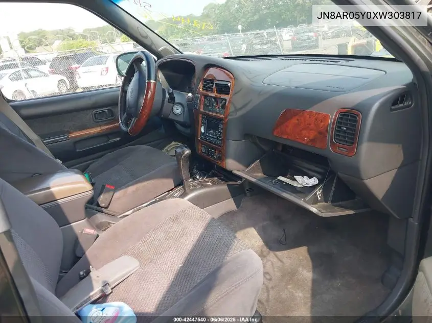 1999 Nissan Pathfinder Le/Se/Xe VIN: JN8AR05Y0XW303817 Lot: 42447540