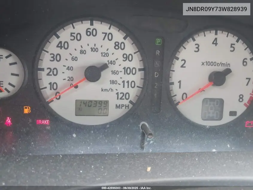 JN8DR09Y73W828939 2003 Nissan Pathfinder Le