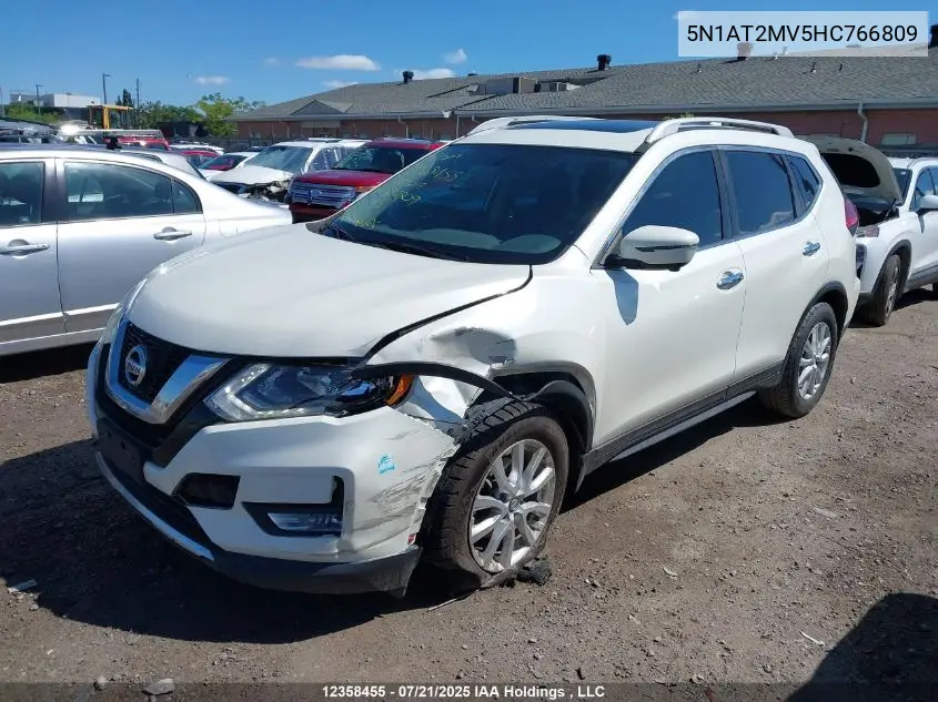 2017 Nissan Rogue Sv/Sl VIN: 5N1AT2MV5HC766809 Lot: 12358455