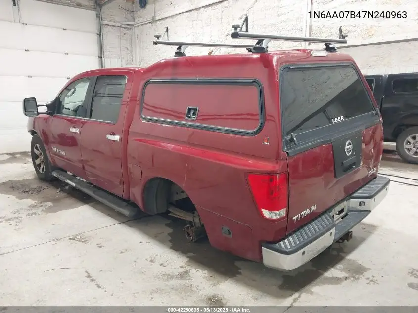 2007 Nissan Titan Le VIN: 1N6AA07B47N240963 Lot: 42250635