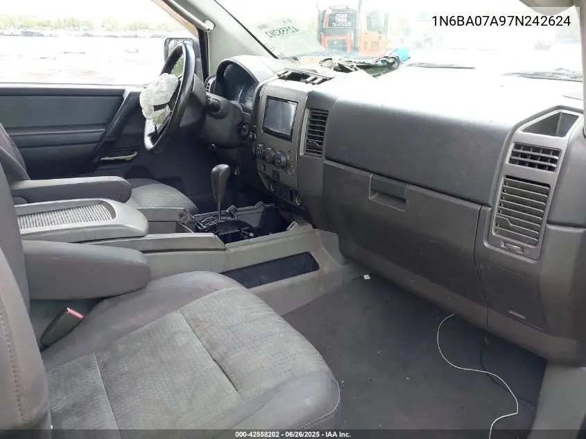 2007 Nissan Titan Se VIN: 1N6BA07A97N242624 Lot: 42558202