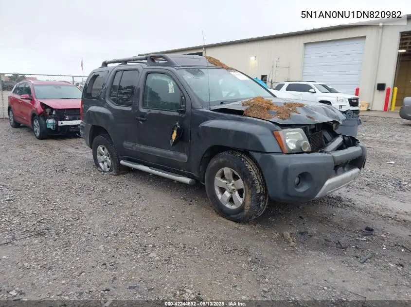 2013 Nissan Xterra S VIN: 5N1AN0NU1DN820982 Lot: 42244892