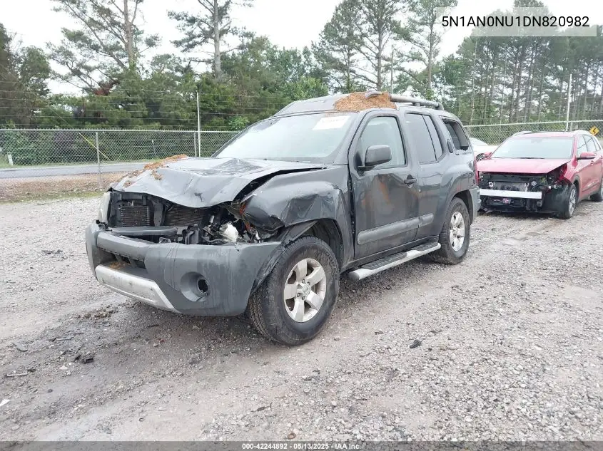 2013 Nissan Xterra S VIN: 5N1AN0NU1DN820982 Lot: 42244892