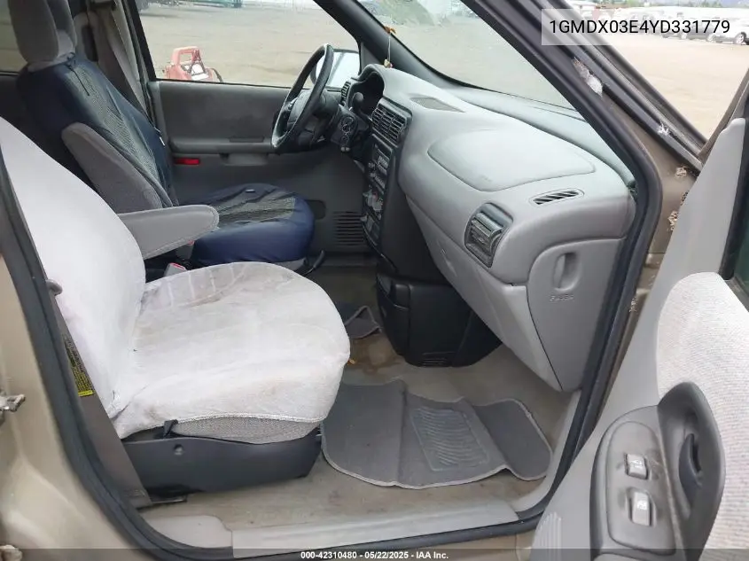 2000 Pontiac Montana M16 VIN: 1GMDX03E4YD331779 Lot: 42310480