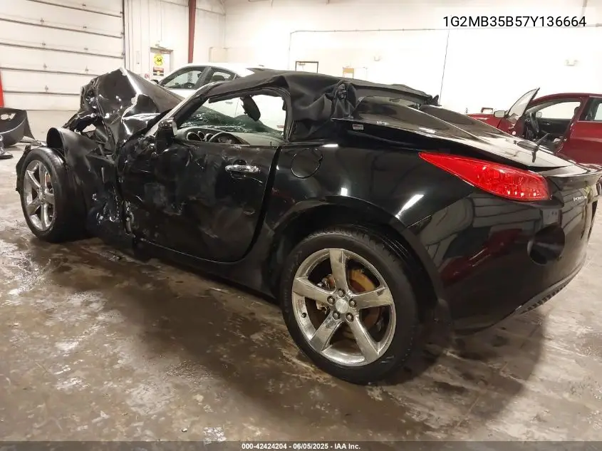 2007 Pontiac Solstice VIN: 1G2MB35B57Y136664 Lot: 42424204
