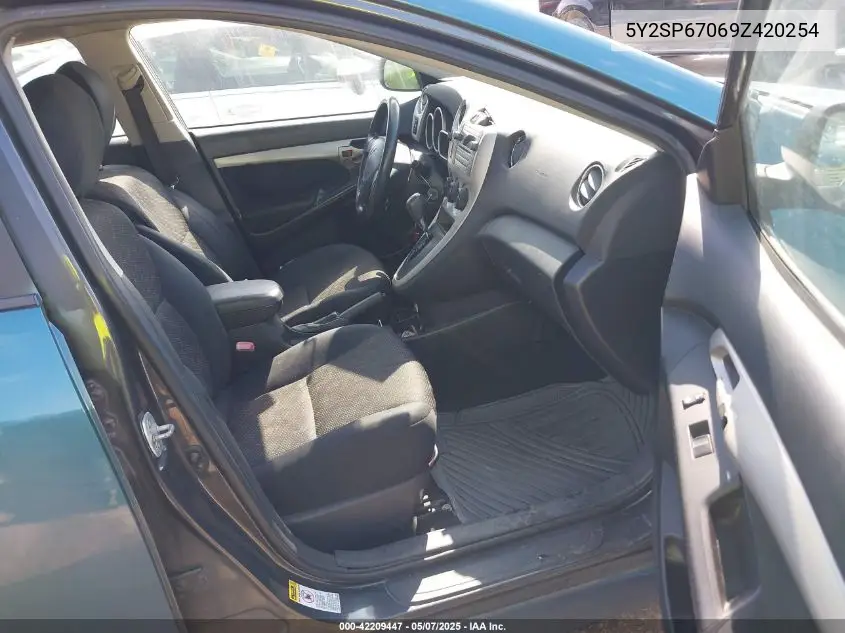 2009 Pontiac Vibe VIN: 5Y2SP67069Z420254 Lot: 42209447