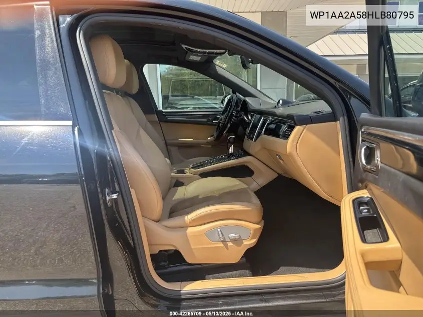 2017 Porsche Macan VIN: WP1AA2A58HLB80795 Lot: 42265709