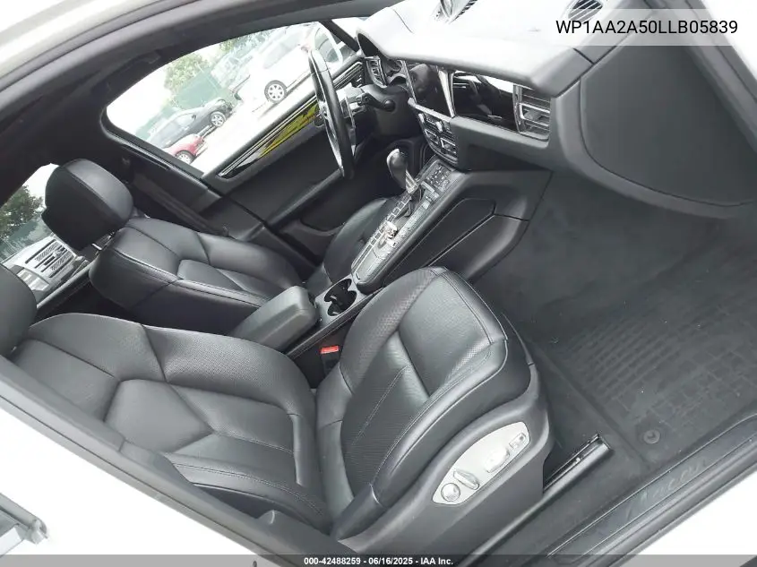 2020 Porsche Macan VIN: WP1AA2A50LLB05839 Lot: 42488259