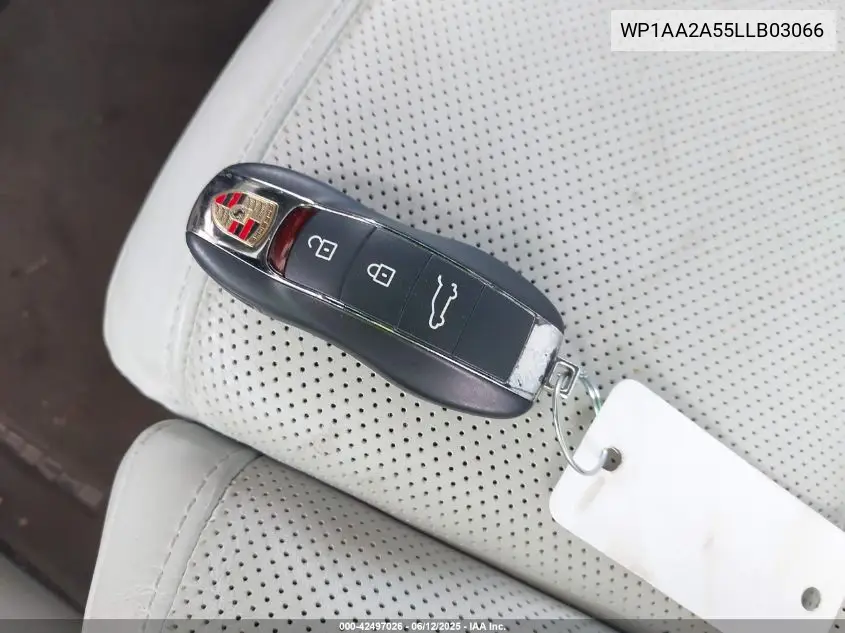 2020 Porsche Macan VIN: WP1AA2A55LLB03066 Lot: 42497026