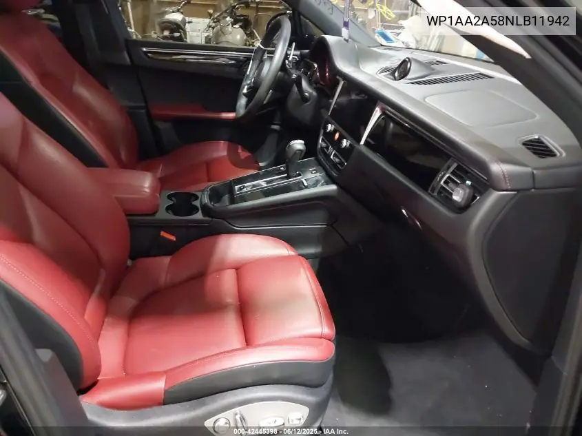 2022 Porsche Macan VIN: WP1AA2A58NLB11942 Lot: 42445398