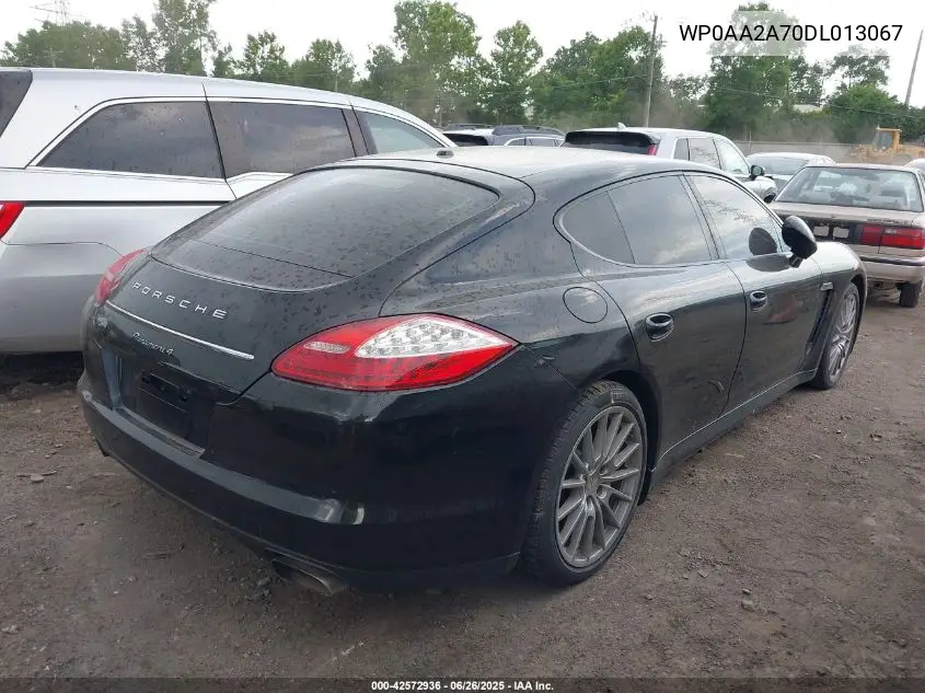 2013 Porsche Panamera 4 VIN: WP0AA2A70DL013067 Lot: 42572936