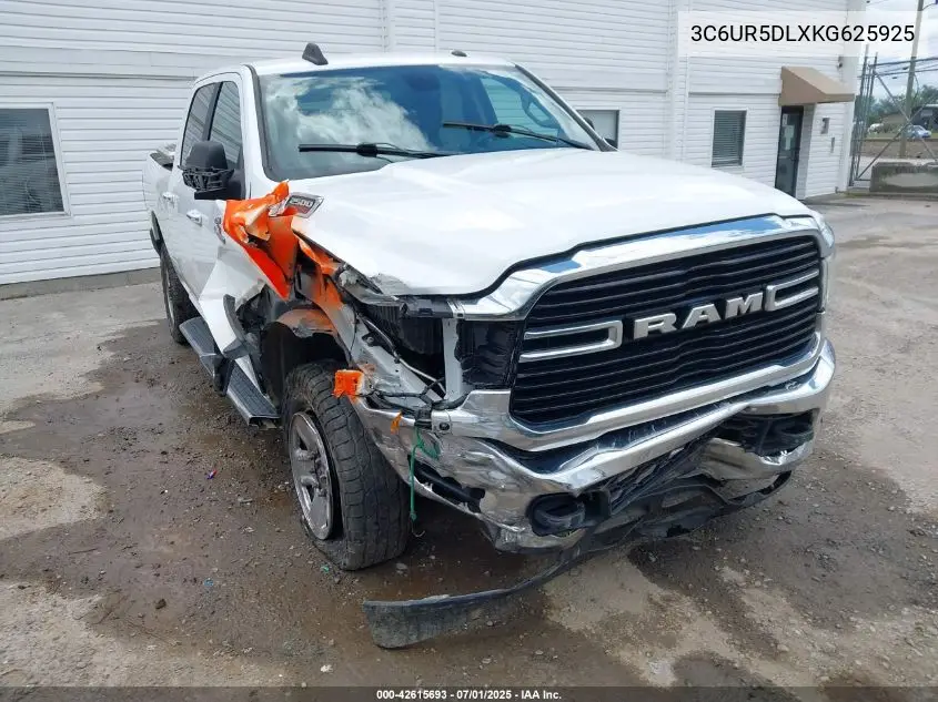 2019 Ram 2500 Big Horn 4X4 6'4 Box VIN: 3C6UR5DLXKG625925 Lot: 42615693