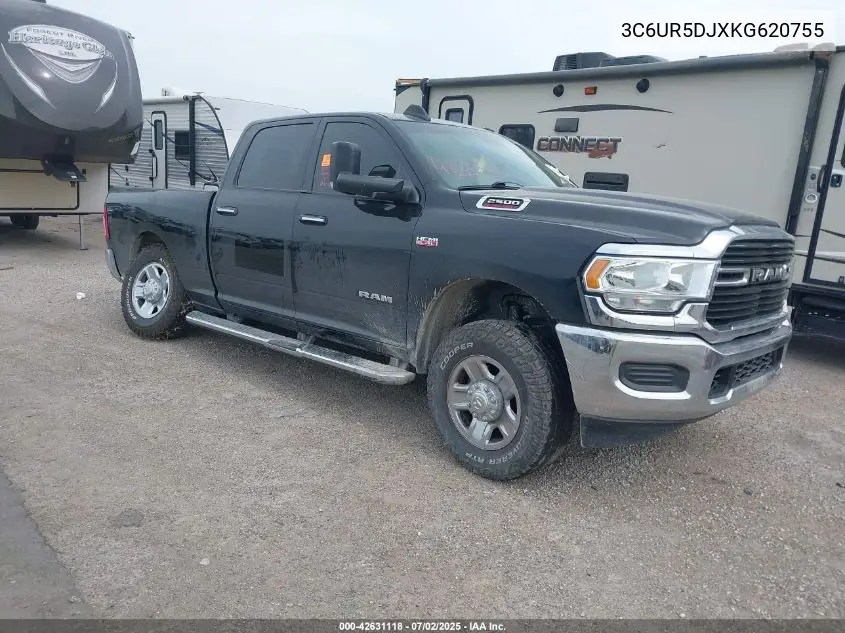 2019 Ram 2500 Big Horn 4X4 6'4 Box VIN: 3C6UR5DJXKG620755 Lot: 42631118