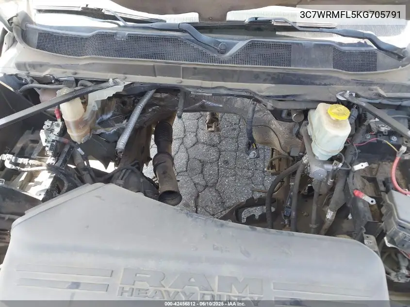 2019 Ram 5500 Chassis Tradesman/Slt/Laramie/Limited VIN: 3C7WRMFL5KG705791 Lot: 42456812
