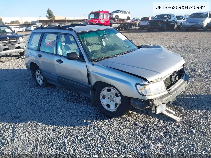 1999 Subaru Forester L VIN: JF1SF6359XH745932 Lot: 41311586