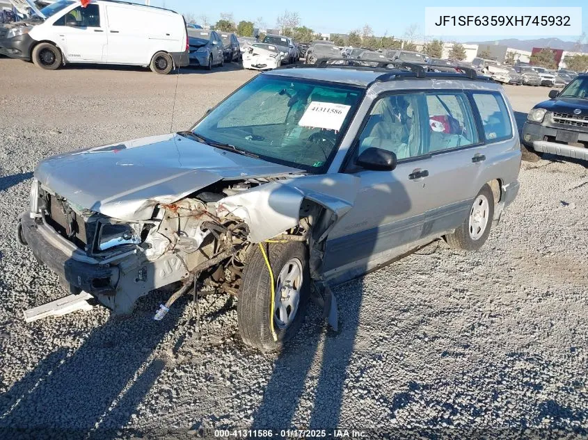 1999 Subaru Forester L VIN: JF1SF6359XH745932 Lot: 41311586