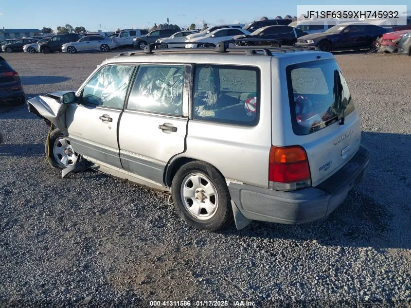 1999 Subaru Forester L VIN: JF1SF6359XH745932 Lot: 41311586