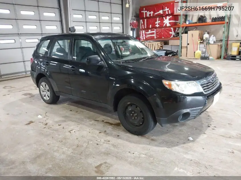 2009 Subaru Forester 2.5X VIN: JF2SH61669H795207 Lot: 42261992