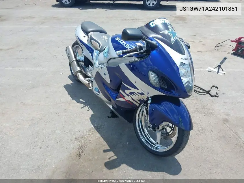 2004 Suzuki Gsx1300 R VIN: JS1GW71A242101851 Lot: 42611959
