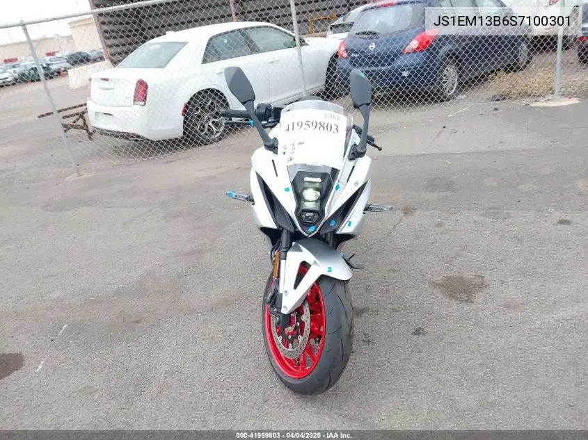 2025 Suzuki Gsx800 F VIN: JS1EM13B6S7100301 Lot: 41959803